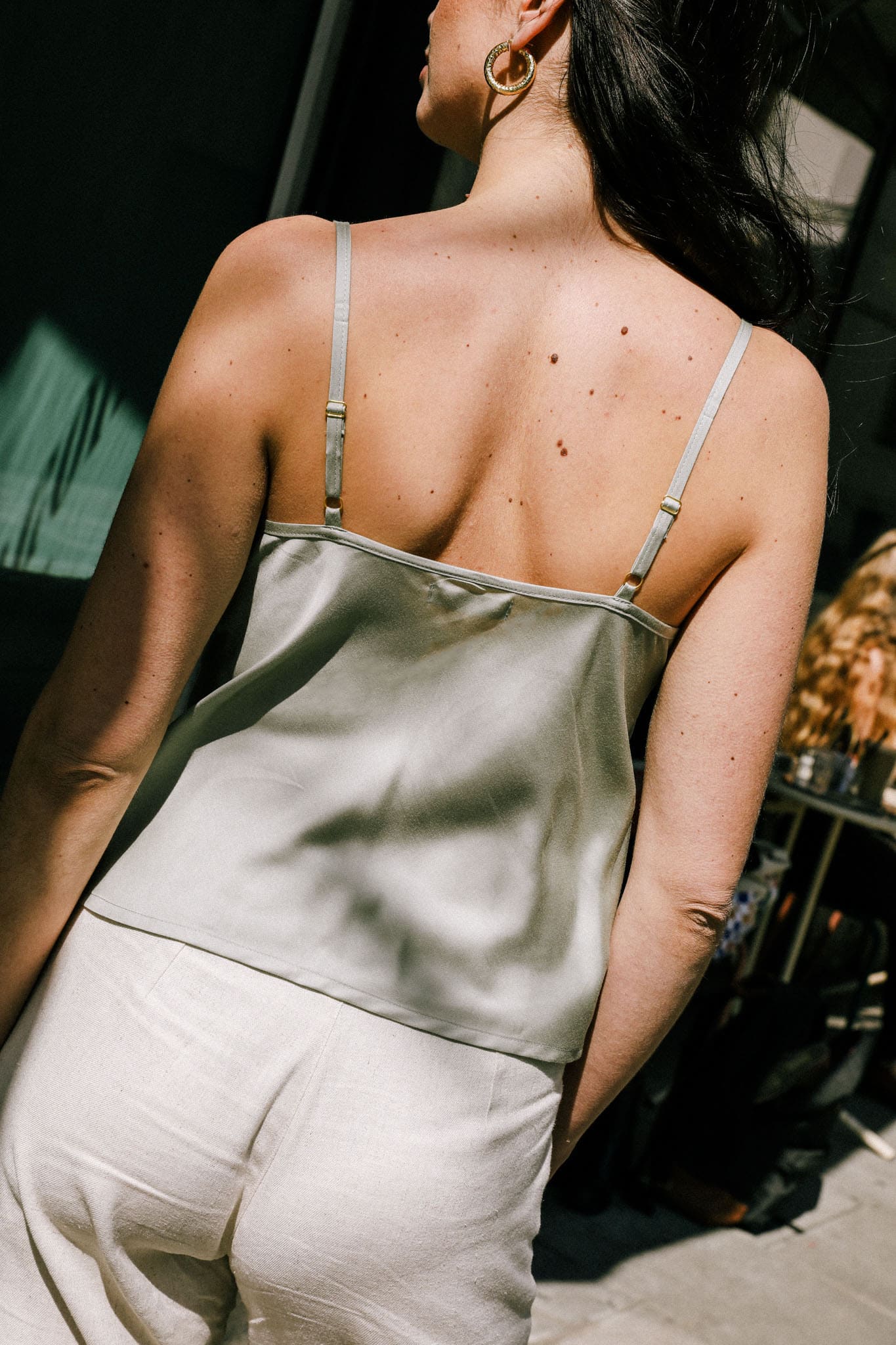 Top fluide à col bénitier vert menthe, en satin de TENCEL™, mode éthique made in France