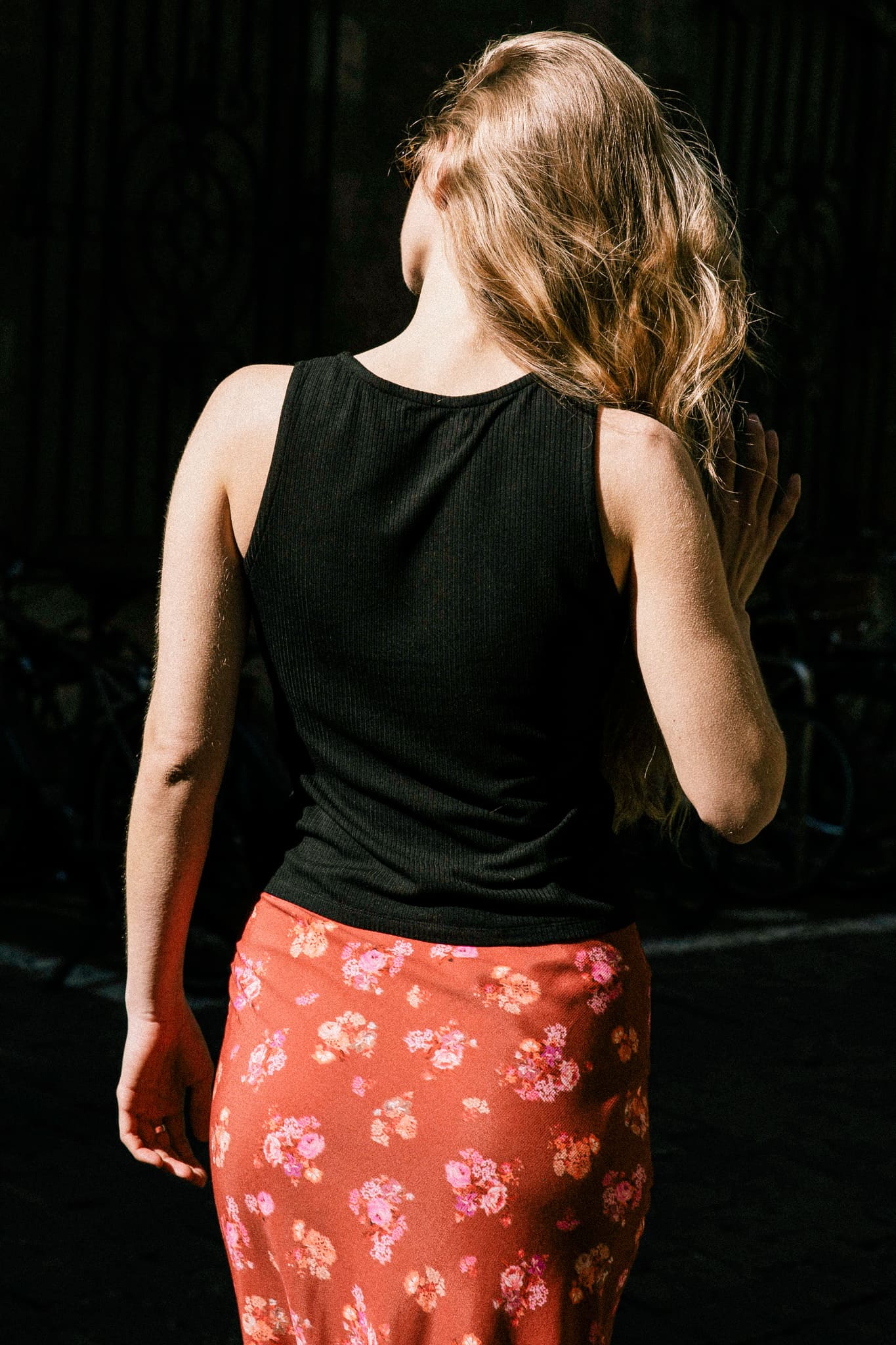 Top côtelé lilas à paillettes, sans manches, fabrication française durable et responsable