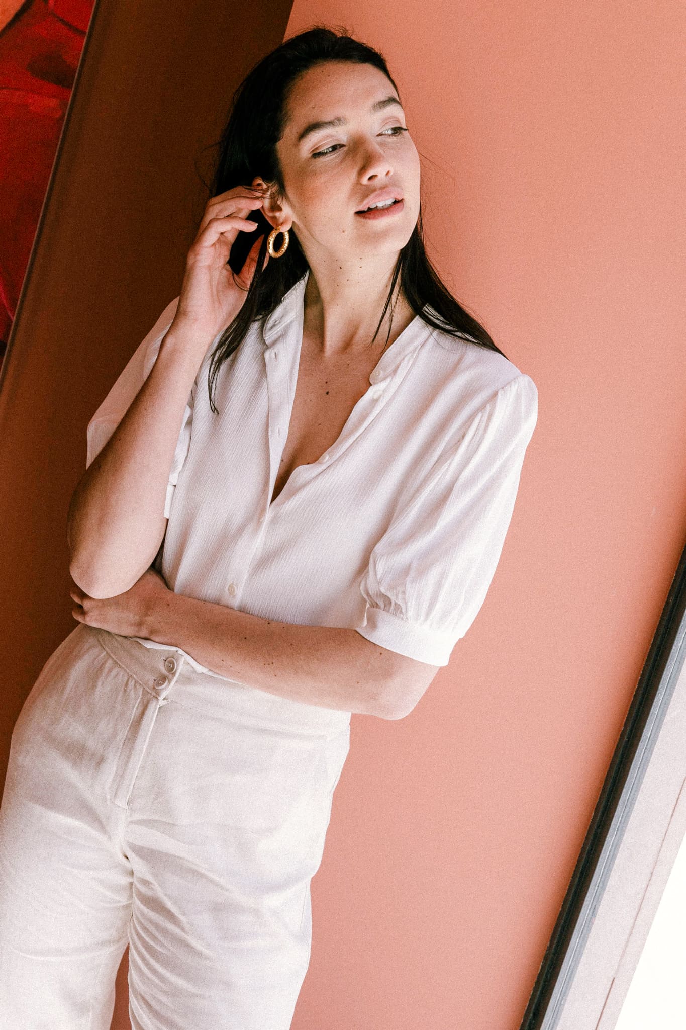 Blouse femme col mao boutonnée, en viscose blanche responsable, fabriquée au Portugal