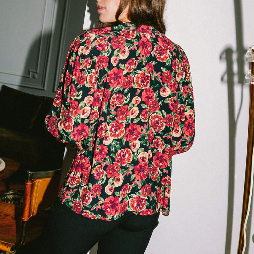 
                  
                    Blouse Hortensia red
                  
                