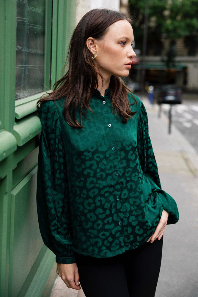 
                  
                    Blouse Hortensia verte
                  
                